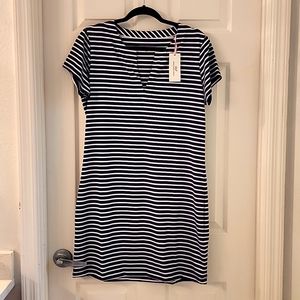 NWT Vineyard Vines Tunic Dress Striped Sankaty in Deep Bay - Size Medium